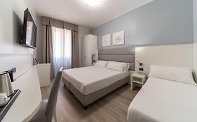 Hotel University